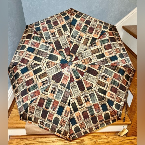 NWT Patricia Nash Umbrella/ Doorways to Italy Auto Open/Close - Picture 1 of 7